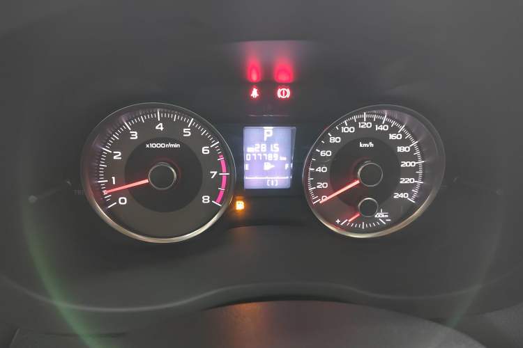 Used Subaru Forester 2016 2.0i Fashion Navigation Edition Odometer Close Up