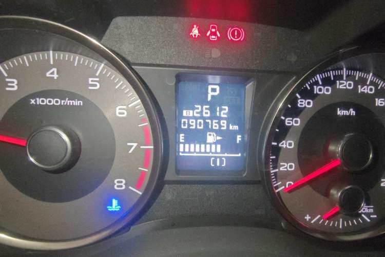 Used Subaru Forester 2016 2.0i Luxury Navigation Edition Odometer Close Up