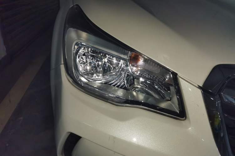 Used Subaru Forester 2016 2.0i Fashion Navigation Edition Right Front Headlight