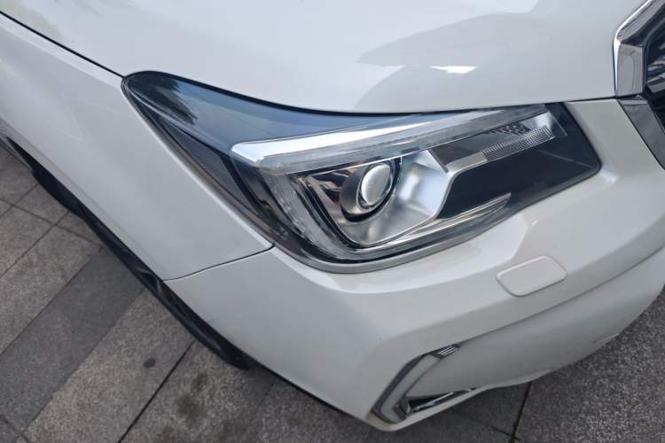 Used Subaru Forester 2016 2.5i Prestige Navigation Edition Right Front Headlight