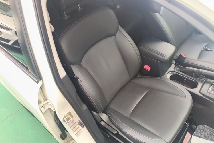 Used Subaru Forester 2016 2.0i Fashion Navigation Edition Right Front Seat