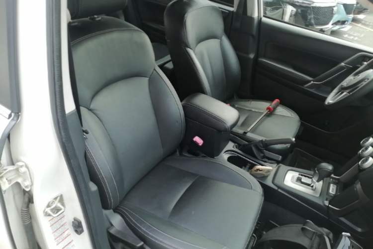 Used Subaru Forester 2016 2.0i Luxury Navigation Edition Right Front Seat