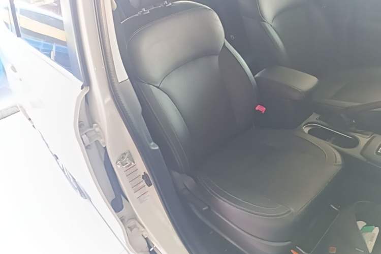 Used Subaru Forester 2016 2.0i Fashion Navigation Edition Right Front Seat