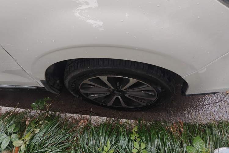 Used Subaru Forester 2016 2.0i Fashion Navigation Edition Right Front Wheel Hub