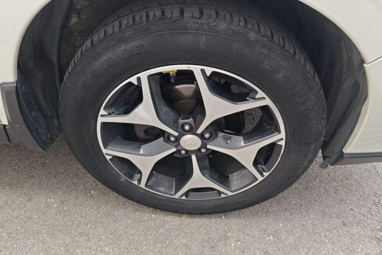 Used Subaru Forester 2016 2.0i Fashion Navigation Edition Right Front Wheel Hub