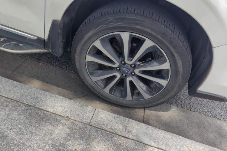 Used Subaru Forester 2016 2.0i Fashion Navigation Edition Right Front Wheel Hub