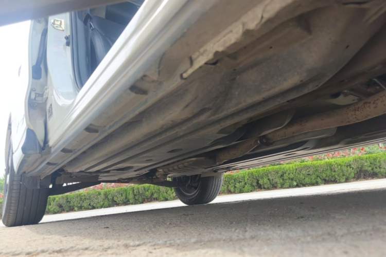 Used Subaru Forester 2016 2.0i Luxury Navigation Edition Right Side Sill
