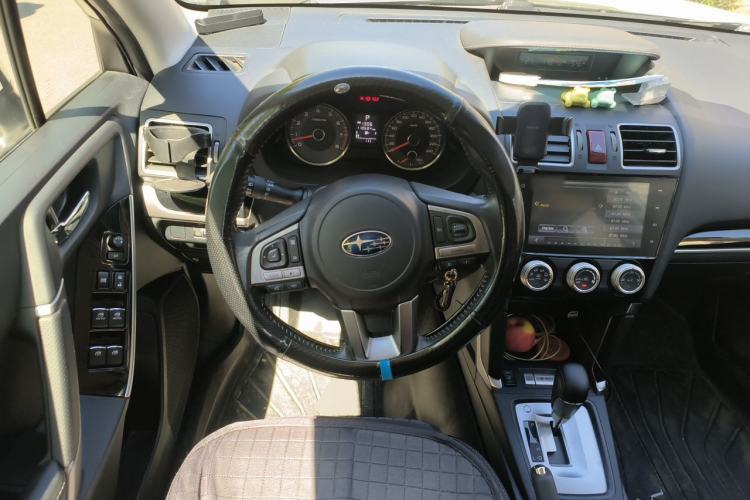 Used Subaru Forester 2016 2.0i Luxury Navigation Edition Steering Wheel