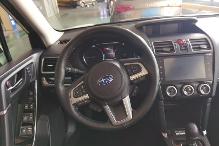 Used Subaru Forester 2016 2.5i Luxury Navigation Edition Steering Wheel