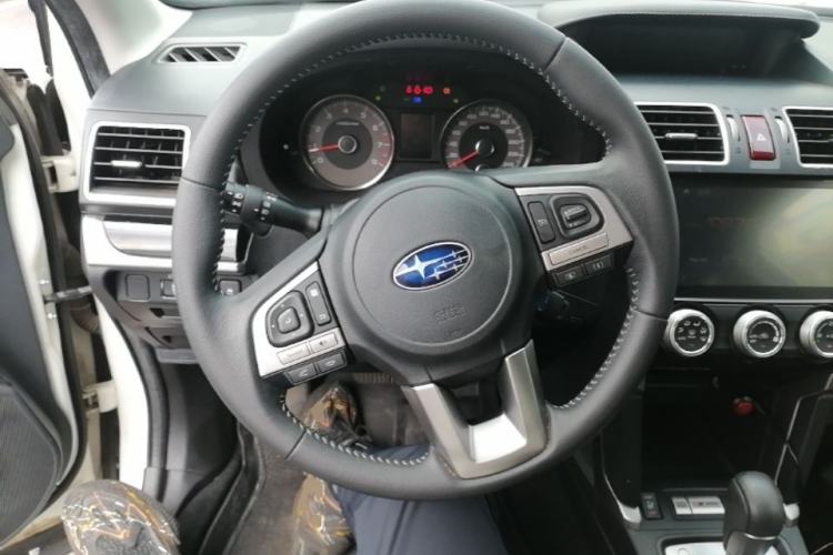 Used Subaru Forester 2016 2.0i Luxury Navigation Edition Steering Wheel