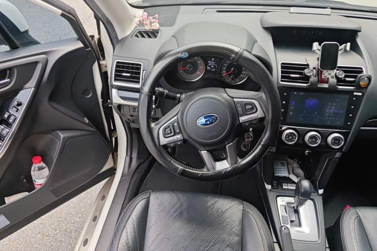 Used Subaru Forester 2016 2.0i Luxury Navigation Edition Steering Wheel