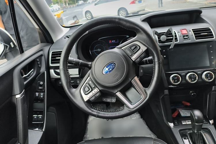 Used Subaru Forester 2016 2.5i Luxury Navigation Edition Steering Wheel