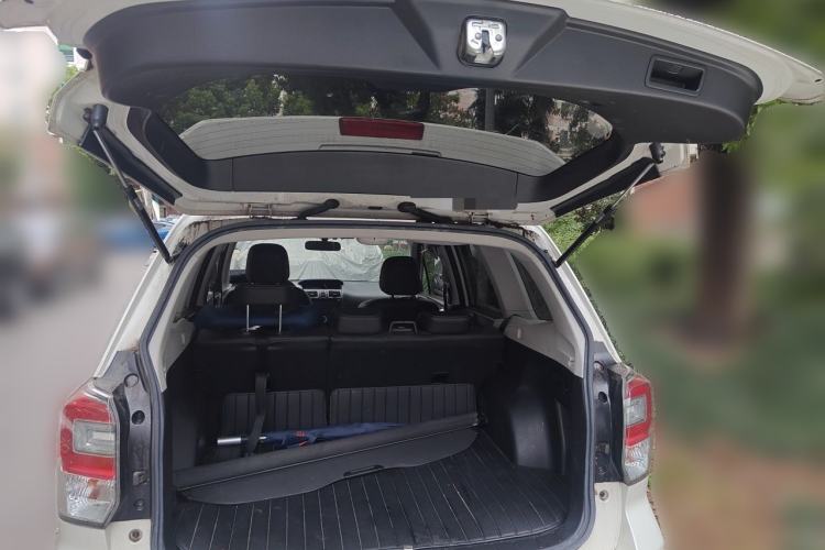 Used Subaru Forester 2016 2.0i Fashion Navigation Edition Trunk