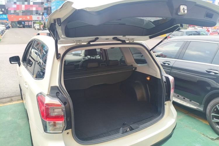 Used Subaru Forester 2016 2.0i Fashion Navigation Edition Trunk