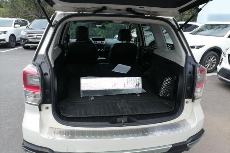 Used Subaru Forester 2016 2.0i Luxury Navigation Edition Trunk