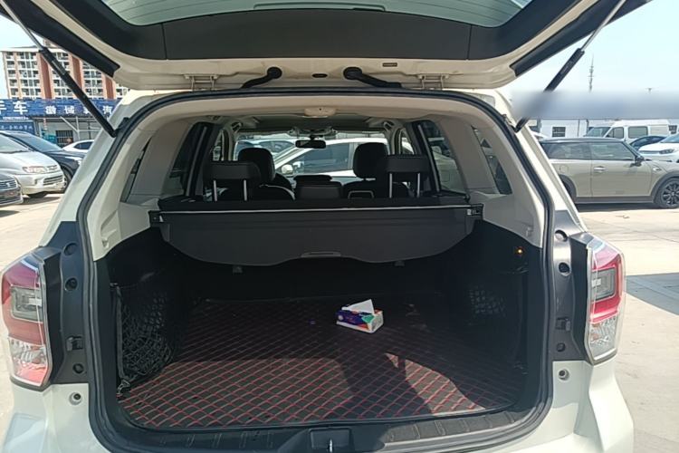 Used Subaru Forester 2016 2.0i Fashion Navigation Edition Trunk