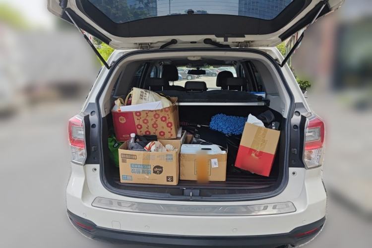 Used Subaru Forester 2016 2.0i Luxury Navigation Edition Trunk