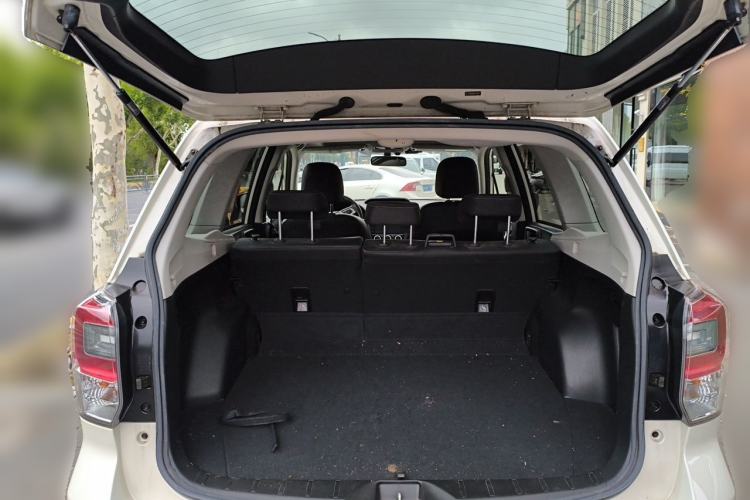 Used Subaru Forester 2016 2.5i Luxury Navigation Edition Trunk
