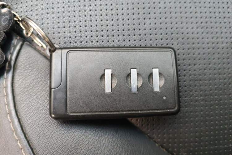 Used Subaru Forester 2016 2.0i Fashion Navigation Edition Vehicle Key