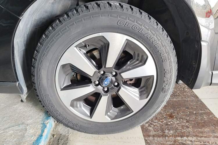 Used Subaru Forester 2017 2.5i Luxury Special Edition Exterior 4