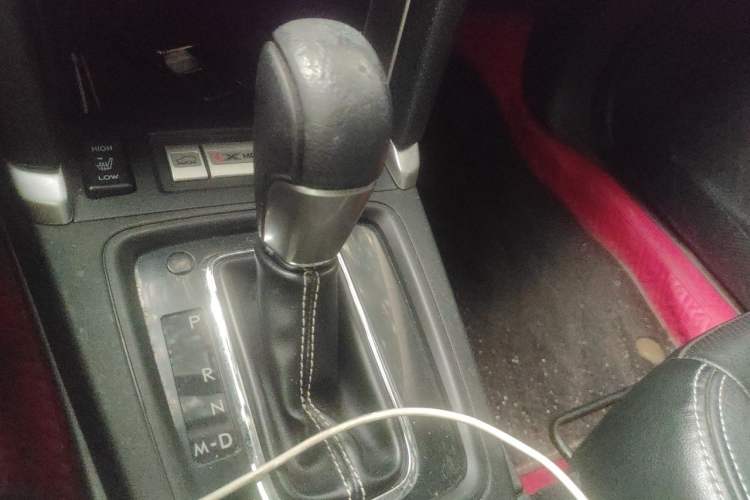Used Subaru Forester  Gear Lever
