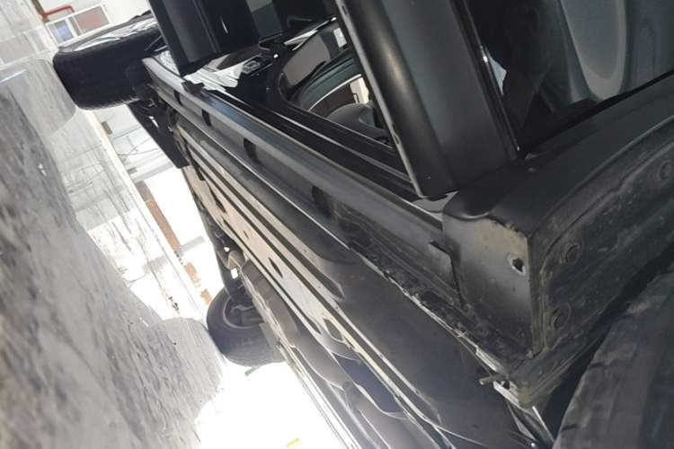 Used Subaru Forester 2017 2.5i Luxury Special Edition Right Side Sill