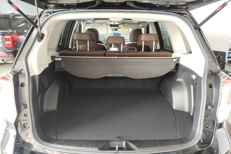 Used Subaru Forester 2017 2.5i Luxury Special Edition Trunk