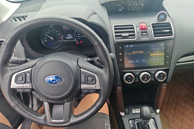 Used Subaru Forester 2017 2.5i Luxury Special Edition Center Console
