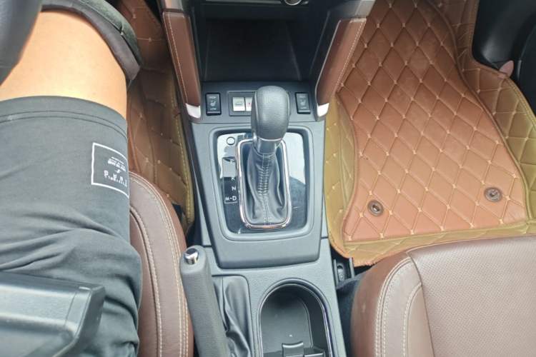 Used Subaru Forester 2017 2.5i Luxury Special Edition Gear Lever