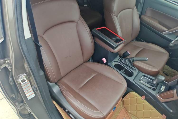 Used Subaru Forester 2017 2.5i Luxury Special Edition Right Front Seat