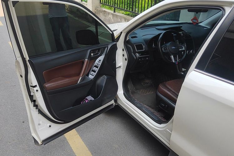 Used Subaru Forester 2017 2.5i Luxury Special Edition Driver Seat