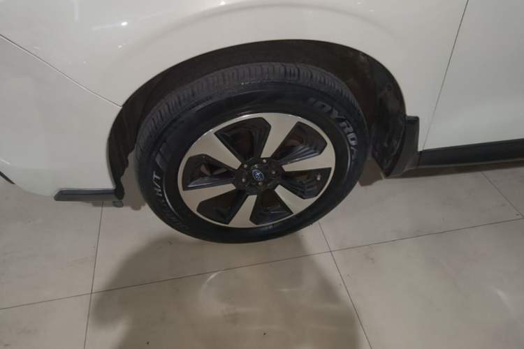 Used Subaru Forester 2017 2.5i Luxury Special Edition Exterior 4