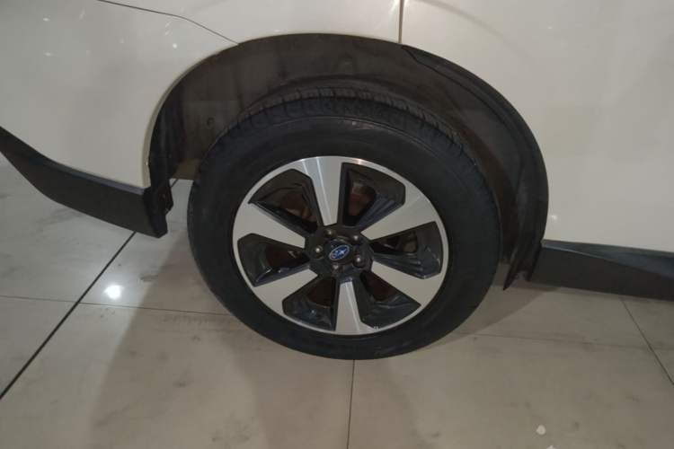 Used Subaru Forester 2017 2.5i Luxury Special Edition Exterior 5