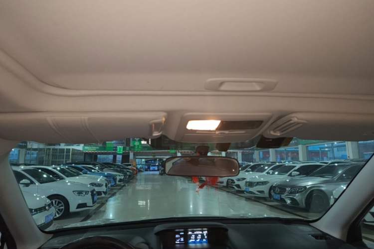 Used Subaru Forester 2017 2.5i Luxury Special Edition Headliner