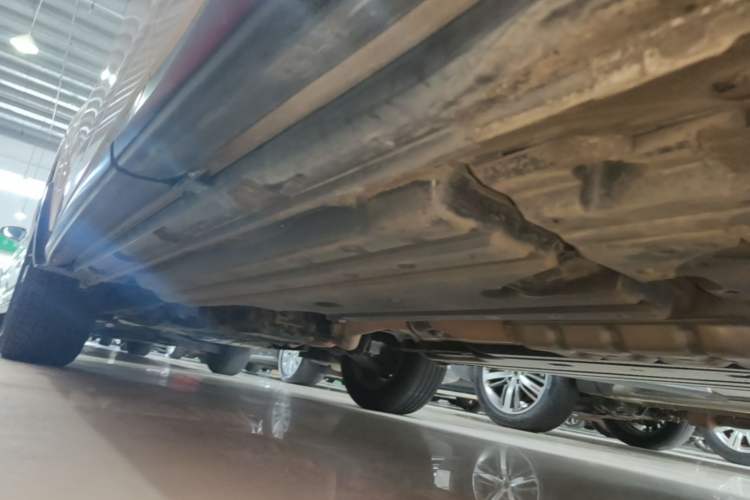 Used Subaru Forester 2017 2.5i Luxury Special Edition Left Side Sill