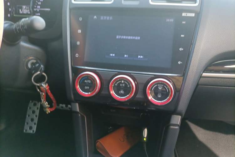 Used Subaru Forester 2018 2.0i Fashion Navigation Edition Audio And AC Panel
