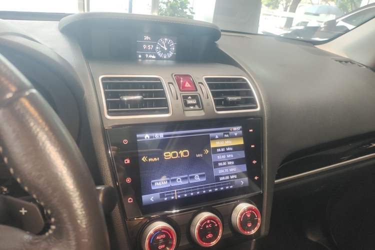 Used Subaru Forester 2018 2.0i Fashion Navigation Edition Audio And AC Panel