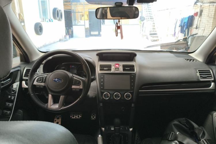 Used Subaru Forester 2018 2.0i Fashion Navigation Edition Center Console
