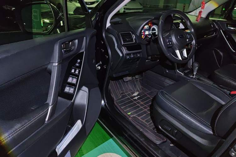 Used Subaru Forester 2018 2.0i Luxury Navigation Edition Driver Seat