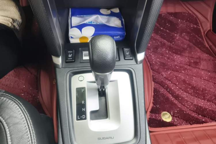 Used Subaru Forester 2018 2.0i Luxury Navigation Edition Gear Lever