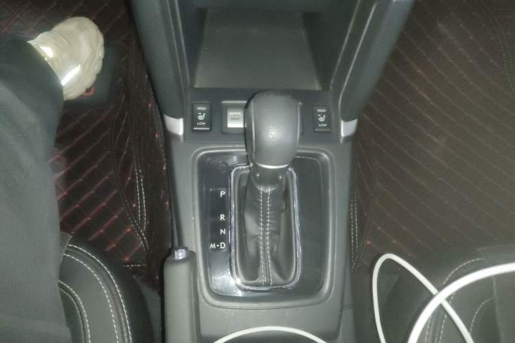 Used Subaru Forester 2018 2.5i Luxury Navigation Edition Gear Lever