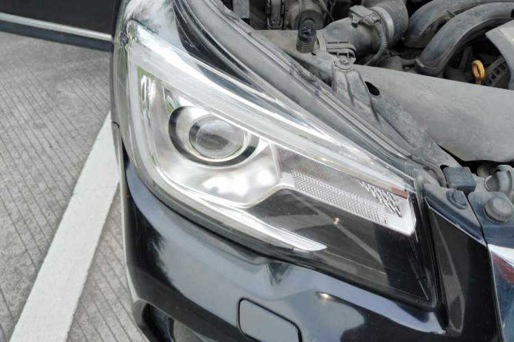 Used Subaru Forester 2018 2.0i Fashion Navigation Edition Right Front Headlight