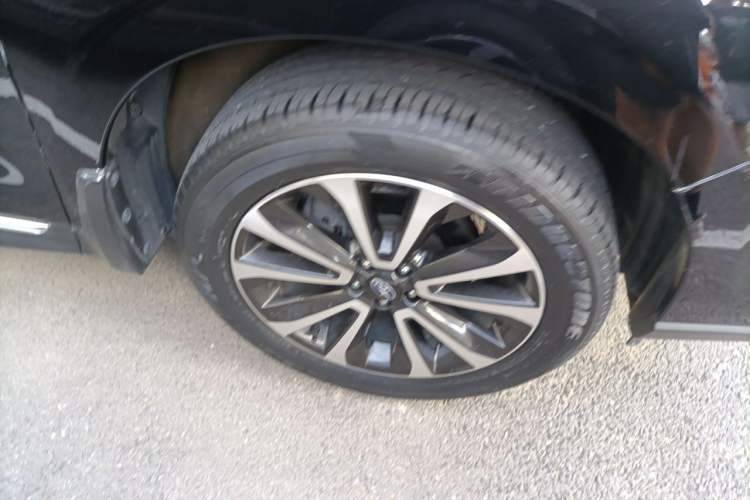 Used Subaru Forester 2018 2.0i Fashion Navigation Edition Right Front Wheel Hub
