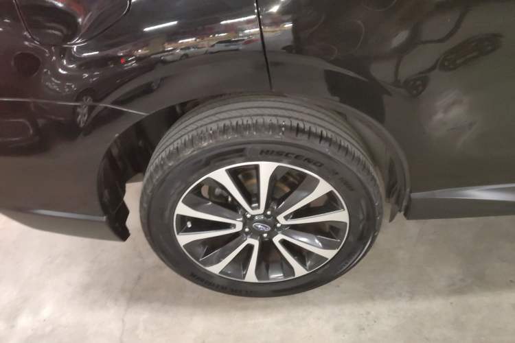 Used Subaru Forester 2018 2.5i Luxury Navigation Edition Right Rear Wheel Hub