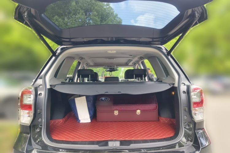 Used Subaru Forester 2018 2.0i Luxury Navigation Edition Trunk