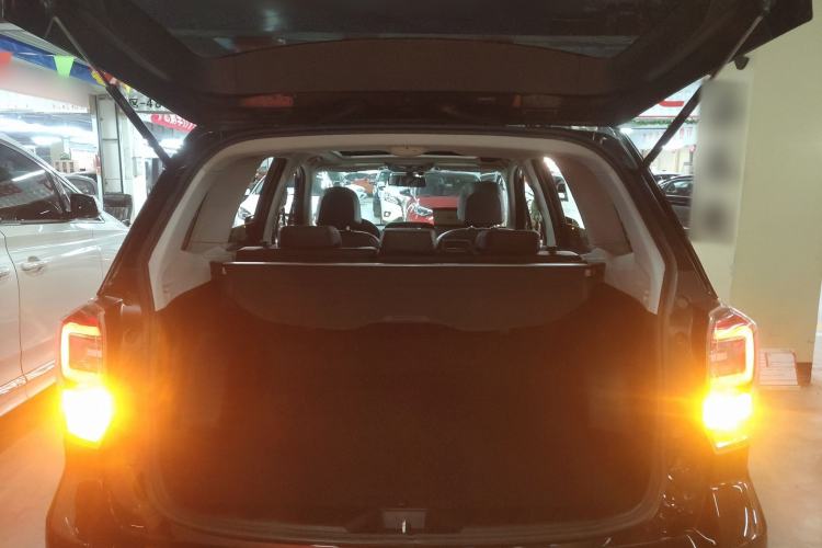 Used Subaru Forester 2018 2.5i Luxury Navigation Edition Trunk