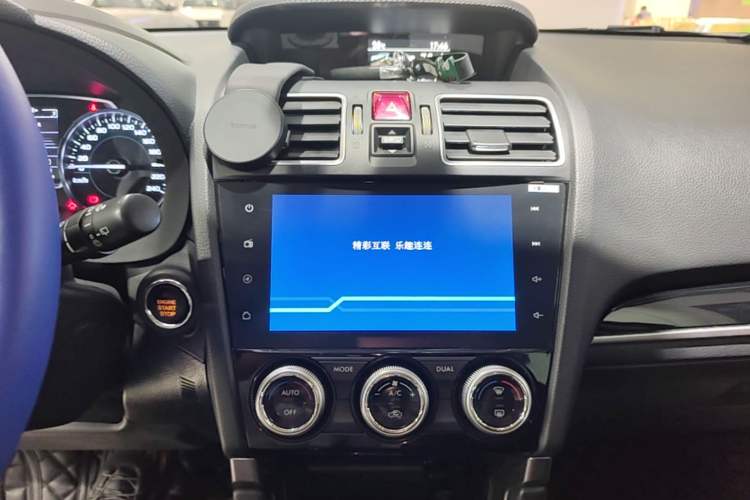 Used Subaru Forester 2018 2.5i Luxury Navigation Edition with EyeSight Audio And AC Panel