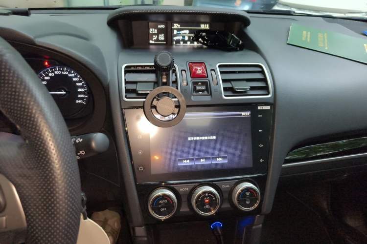 Used Subaru Forester 2018 2.5i Luxury Navigation Edition with EyeSight Audio And AC Panel