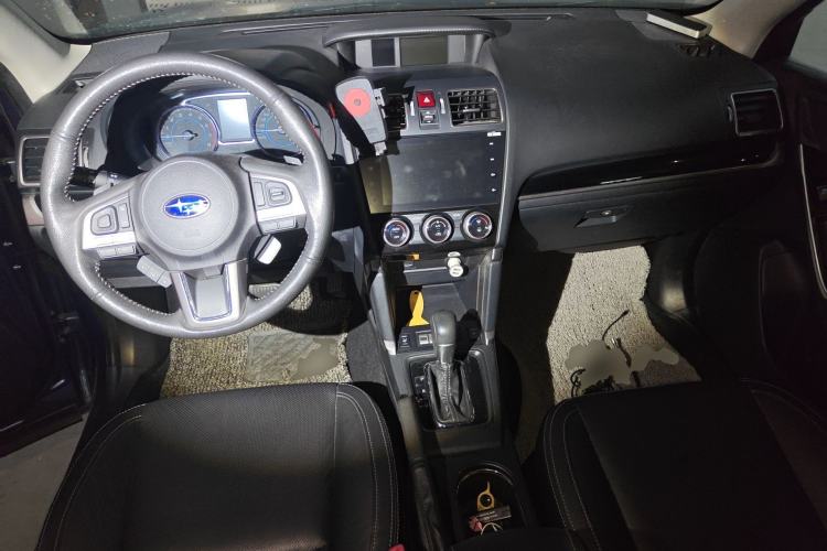 Used Subaru Forester 2018 2.5i Luxury Navigation Edition Center Console