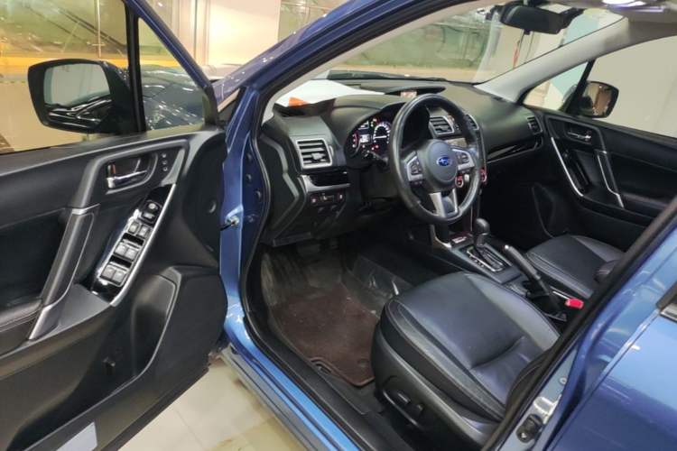 Used Subaru Forester 2018 2.5i Luxury Navigation Edition Driver Seat